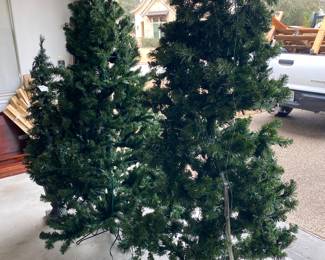 7 & 5 ft lighted trees