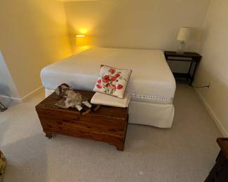 KING BED in EXCELLENT CONDITION 