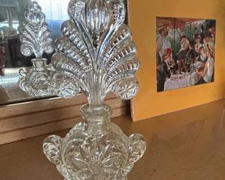 Irice Fan Top Perfume Bottle