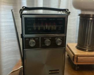Stewart Model ST-820 AM/FM Solid State Transistor Radio