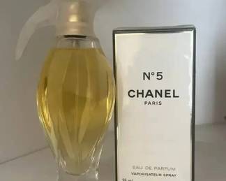 MO129Chanel Number 5 Perfume 
