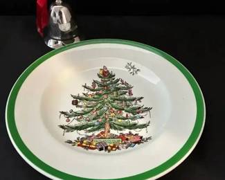 MO264Spode Christmas Plate  Neiman Marcus Musical Bell