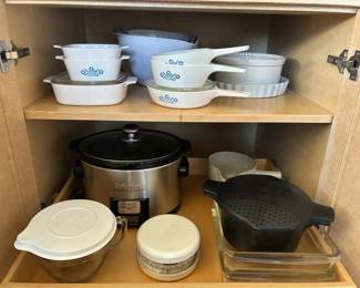 MO216Corning Ware, Crockpot  More