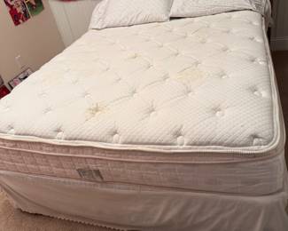 Queen size bed - like new mattress set, frame and headboard