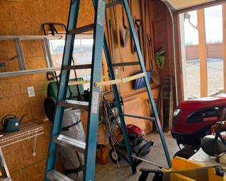 8’ Werner step ladder