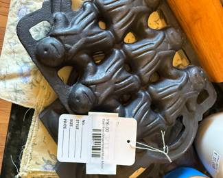 Cast Iron Gingerbread Man Mold