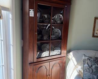 Pennsylvania House Corner Cabinet