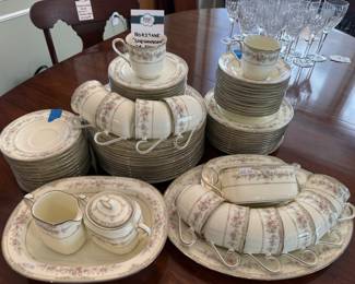 Noritake Shenandoah 78 Piece Set