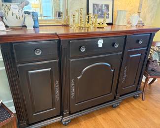 (WL) Nichols & Stone Ebony Credenza 