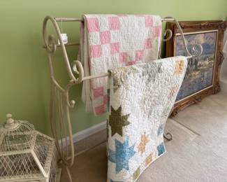 Shabby Chic Style Blanket Rack, Quilts 