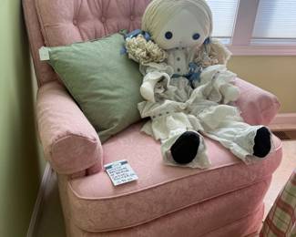 Smith Brothers of Berne Swivel Rocker (A)