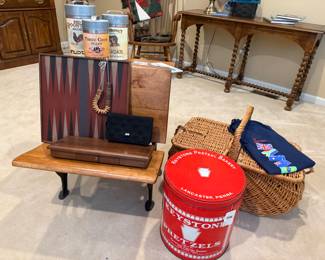 Keystone Pretzels Tin