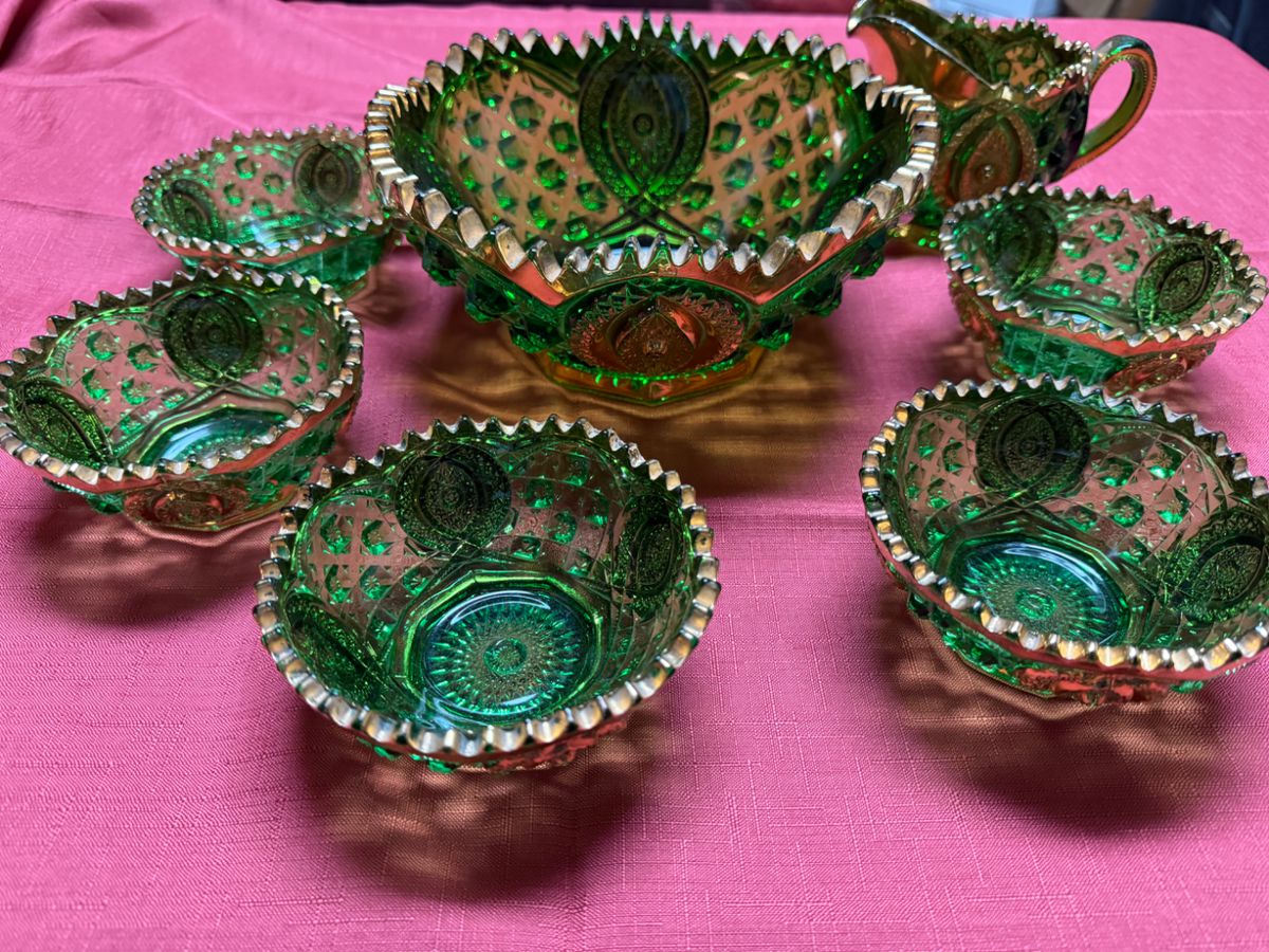 Beautiful 1907 Northwood  Memphis Pattern Bowl         & berry set with Creamer.