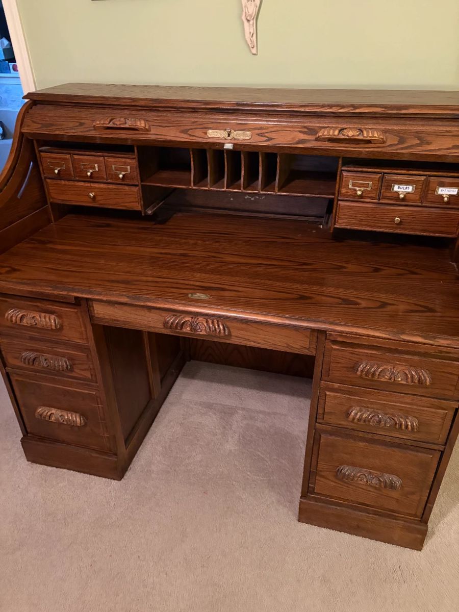 Vintage Roll-top Oak Desk