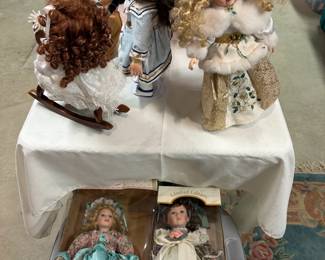 Porcellian dolls