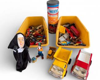 55 VintageToyGroupTonkaTrucksTinkertoySetFiguresVehicles