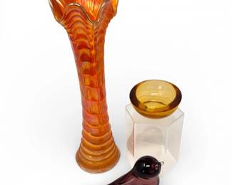 90 1970sSwungGlassVaseSignedBirdFigurineAmberAshtray