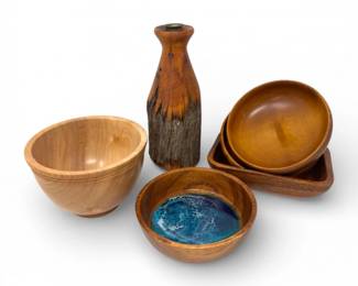 92 HandTurnedWoodVaseNaturalBrownCarvedBarkBase