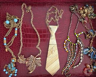 Assorted Jewelry 