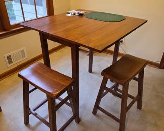 Breakfast Table and Stools