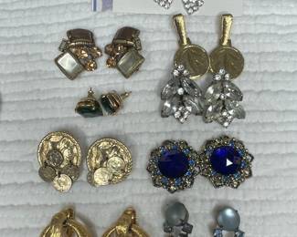 Vintage Earrings Collection