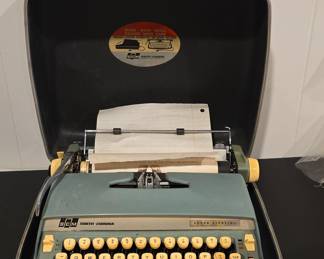 Smith-Corona Super Sterling Portable Typewriter Vtg