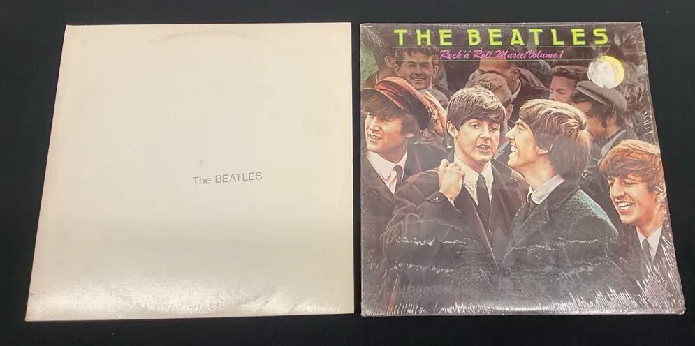  01 The Beatles Vinyl Albums The White Album  Rock N Roll Music 2 LP Lot