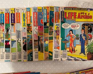 Assorted Archie comic books (2)