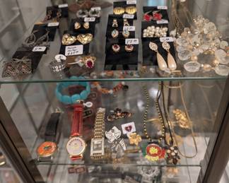 Jewelry, Watches, Earrings
