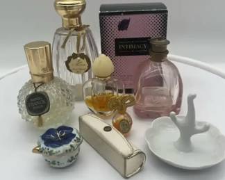 Perfume vanity set
