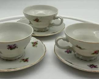 Vintage Japan, Tea Cups Lot Of Three Vintage Japan tea cups, a lot of three