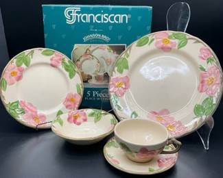 Franciscan, By Johnsons Brothers Desert Rose 5 Piece Pl. Setting 1995 New In Box