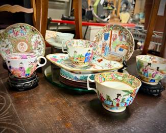 Lot #113: Antique and Vintage Chinese Export: Rose Famille