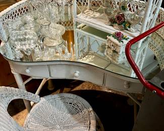 Lot #102: Three Piece Wicker Vanity Set