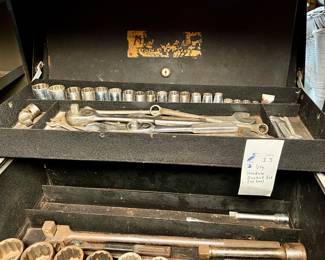 Lot #13: Vintage Hinsdale Socket Set with Box