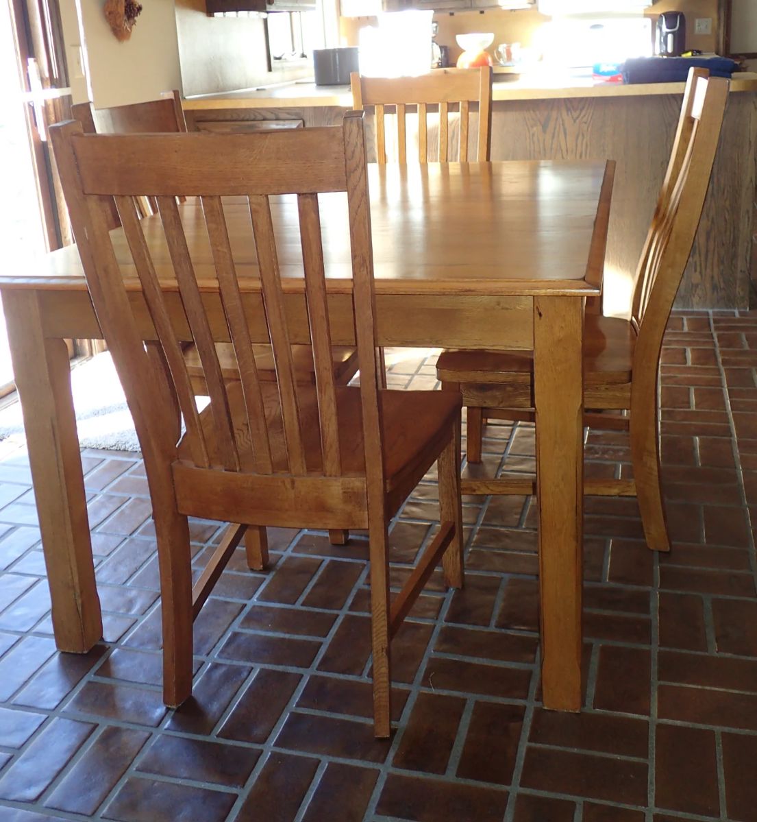 OAK TABLE AND CHAIRS