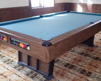 POOL TABLE