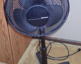 FLOOR FAN