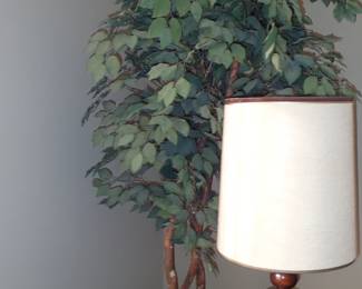FAUX TREE - LAMP