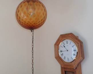 VINTGE HANGING AMBER LAMP