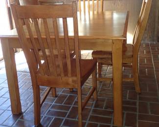 OAK TABLE AND CHAIRS