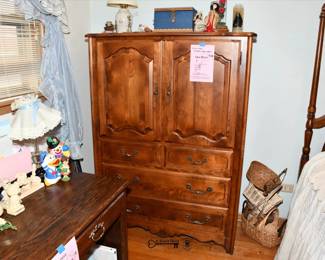 023Some Highlights Bridgeview Estate Sale