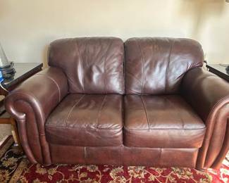 LEATHER LOVESEAT