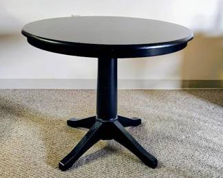 BLACK SIDE TABLE