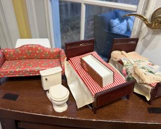 Miniature Doll House Furniture 