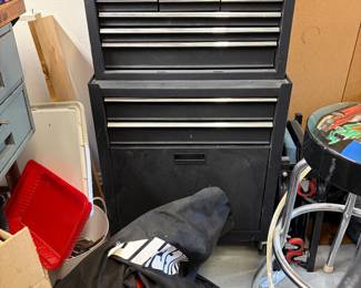 Metal rolling tool chest