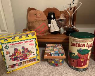 Vintage Lincoln logs and children’s toys