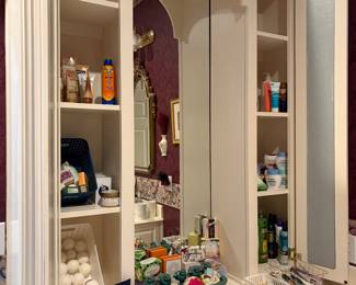 Lotion and bath bombs