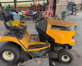 Cub Cadet lawnmower 