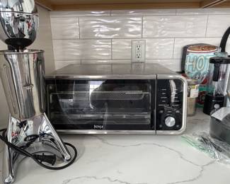 Large Ninja Air fryer flip up